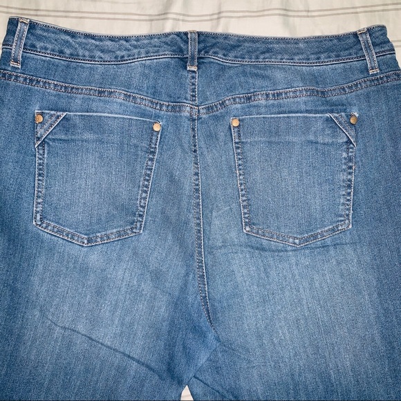 EUC Lot of 3 Jeans - Picture 7 of 11